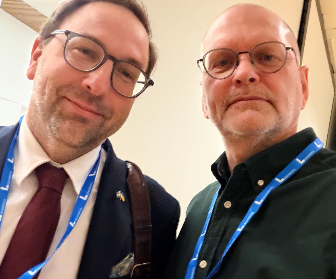 Fredrik Malm och Mats-Olof Liljegren vid Liberalernas landsmötet i Karlstad 23 november 2025